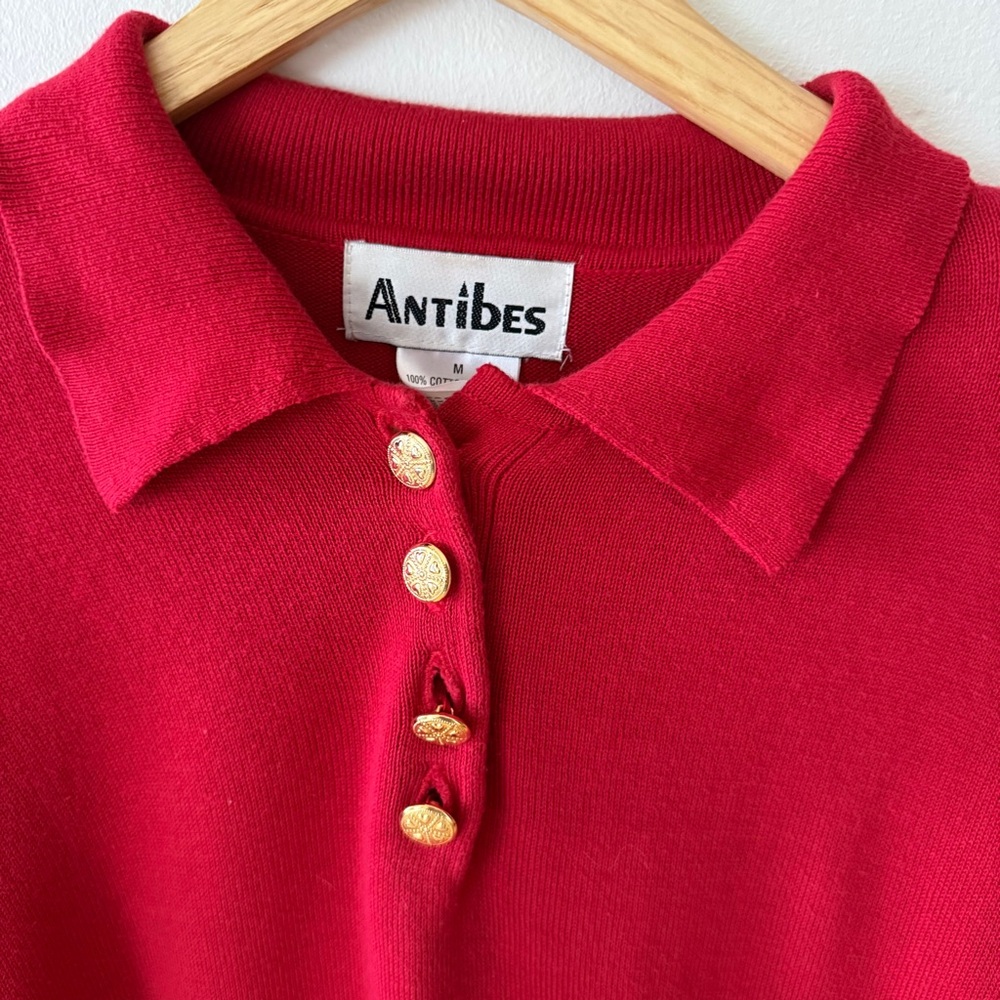 Vintage 90s | Red Cotton Collared Sweater | Gold Button Classic | Size Medium - Picture 3 of 9